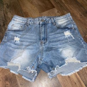 Jeans shorts cute easy to style